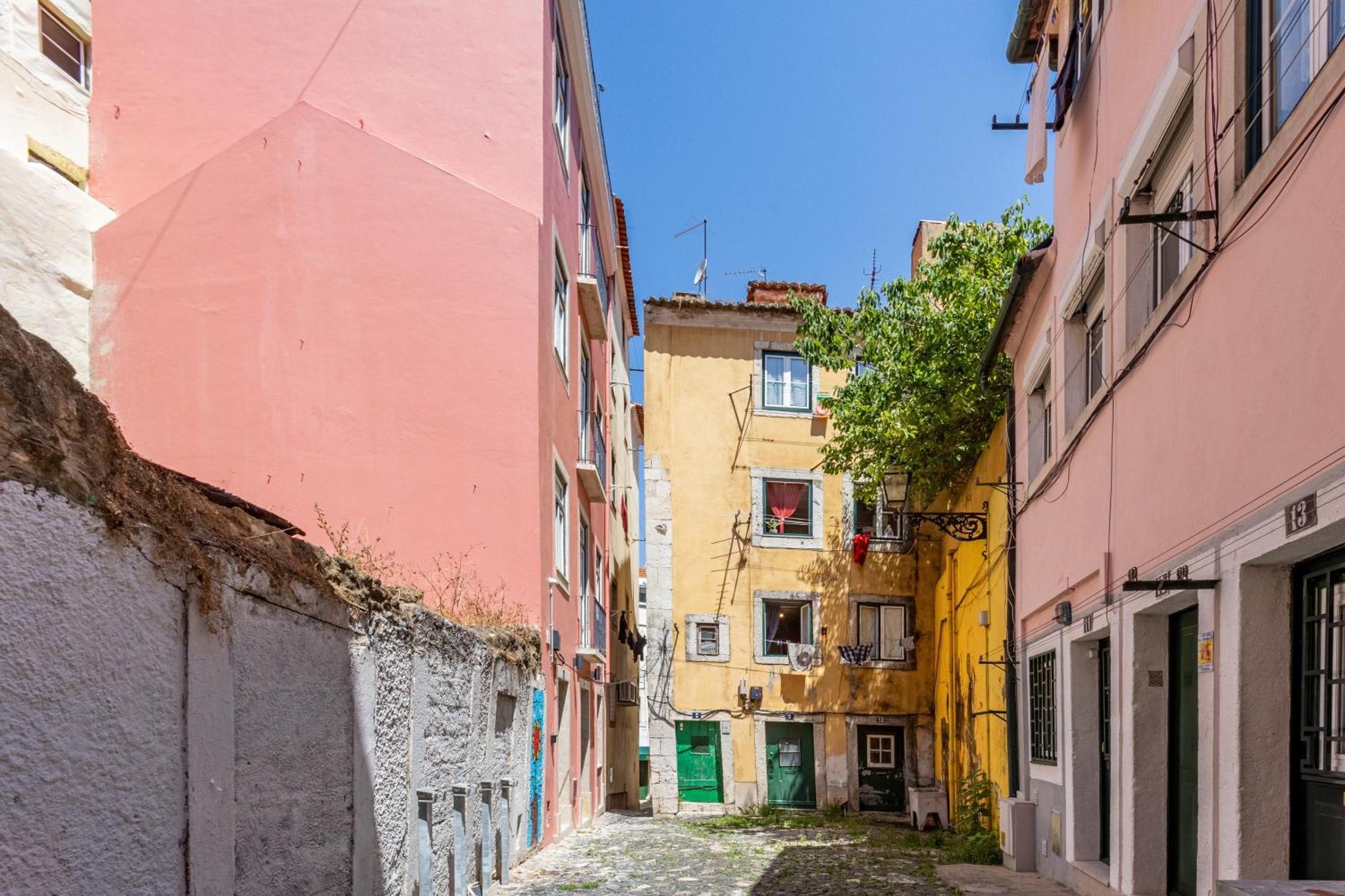 Gralhas Suites Lisbon Exterior photo