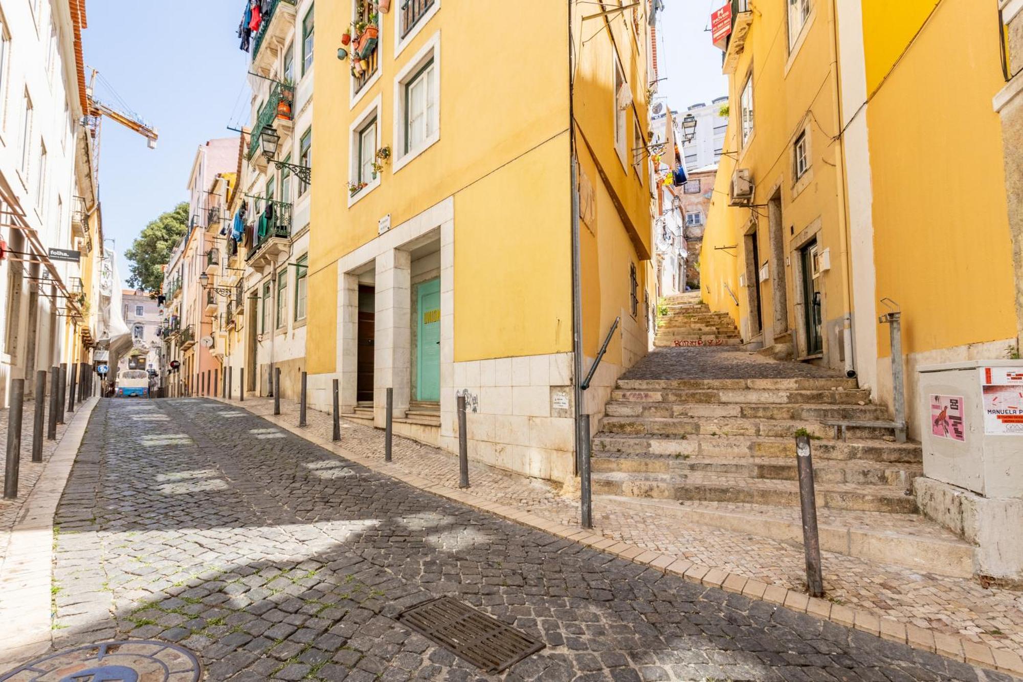 Gralhas Suites Lisbon Exterior photo